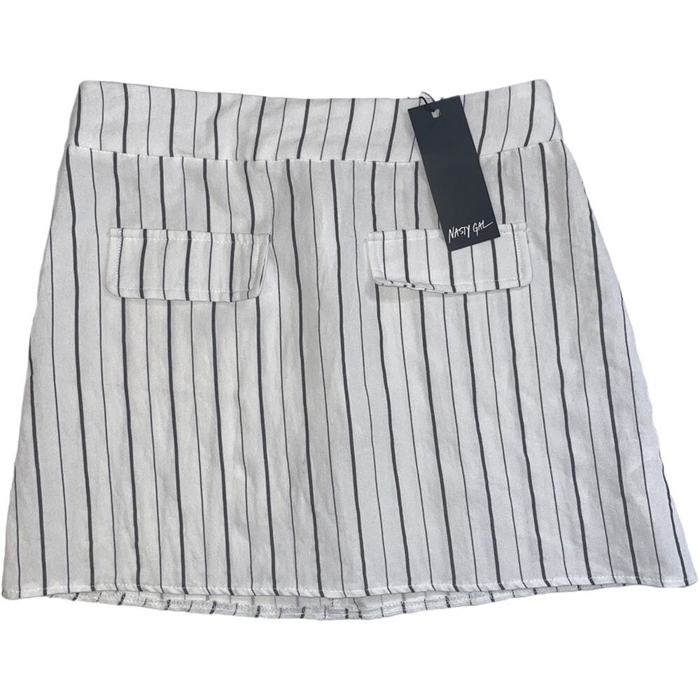NWT Nasty gal Out Of Stripes High-Waisted Mini Skirt Woman's size 4 white/gray